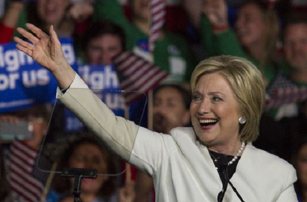 Hillary Siap Hadapi Trump dalam Debat Calon Presiden